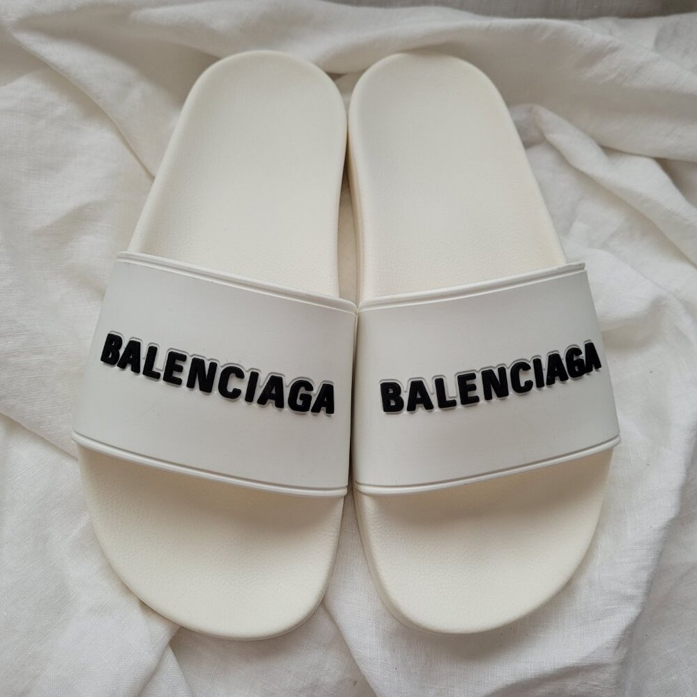Balenciaga Pool Slide Sandals - White/Black